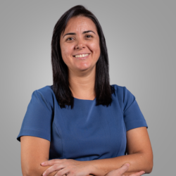 Régia Oliveira